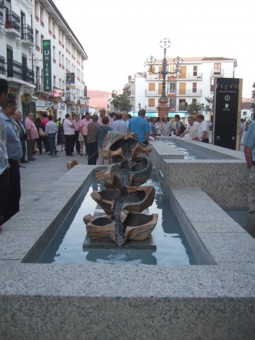 GUADALEVIN by Juan Ramon Gimeno - fountain  Ceramic Sculpture (2011) 